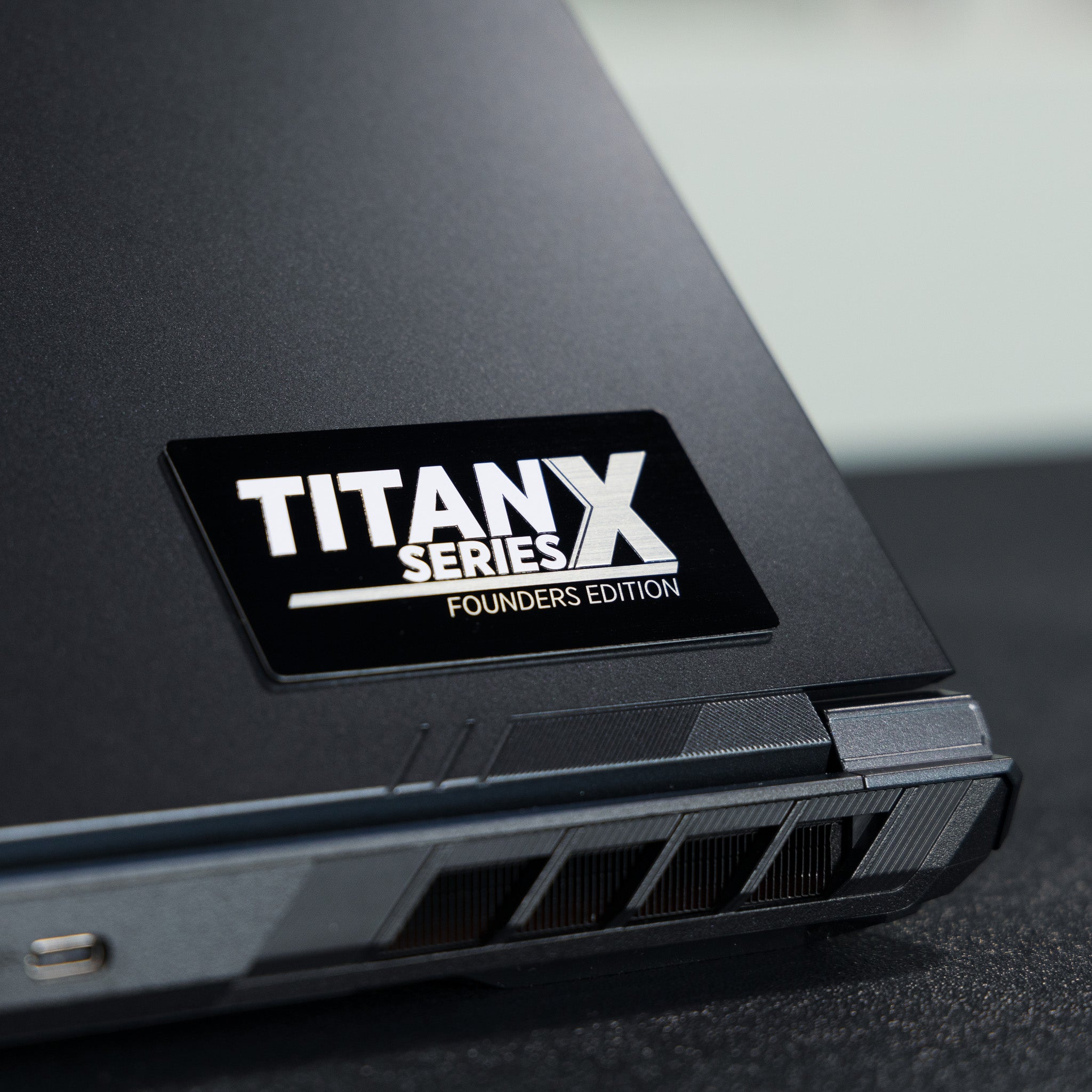 TITAN XL-15 Laptop Workstation